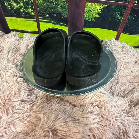 Sandals_&_Flip_Flops